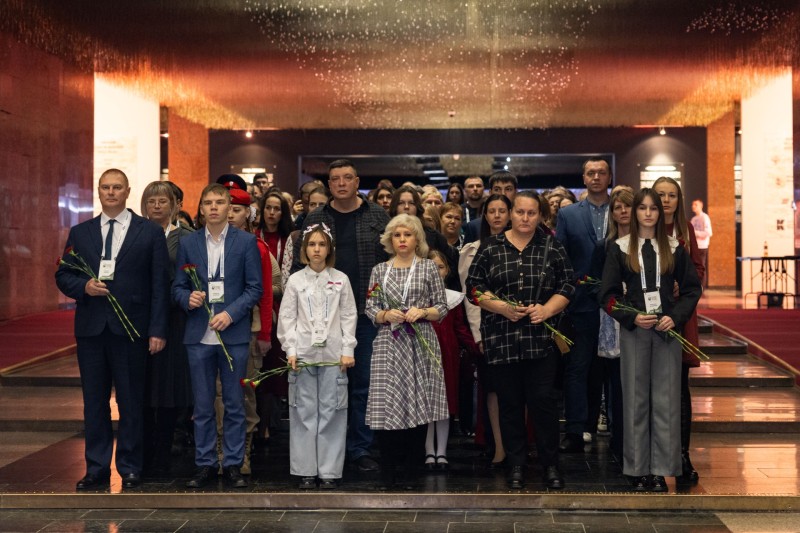 Трое школьников из Коми приняли участие в церемонии награждения Всероссийского конкурса творческих работ "Памяти героев верны!"