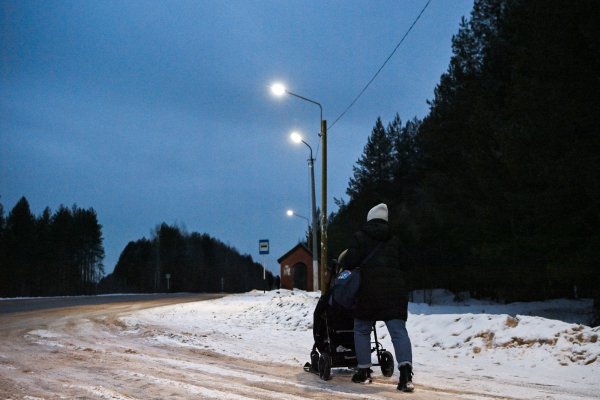 Поручение выполнено: уличное освещение в районе детского реабилитационного центра в Краснозатонском восстановлено