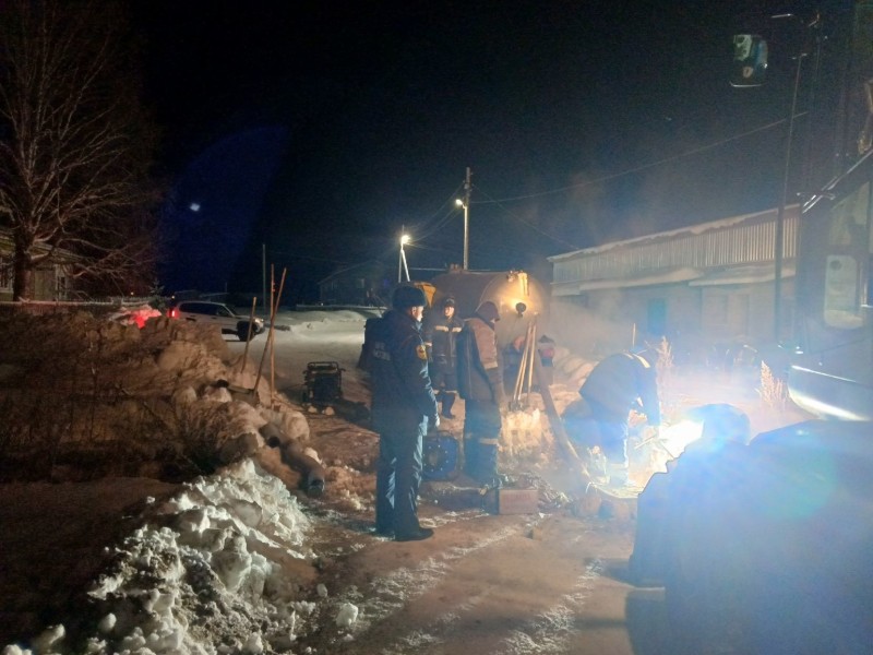 Теплотрассу в Емве повредила снегоуборочная техника 