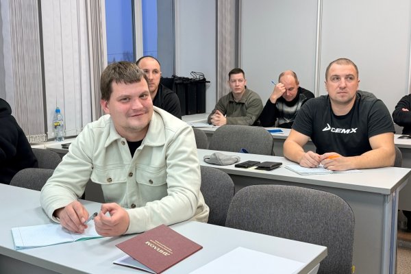 В Коми готовят новых инструкторов десантно-пожарных групп

