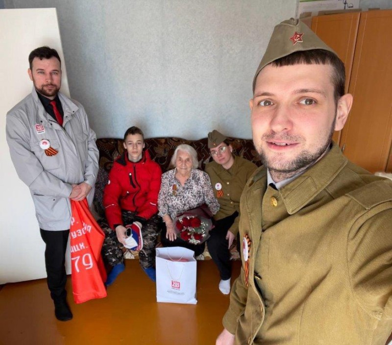 Через свет и благотворительность - в сердца людей
