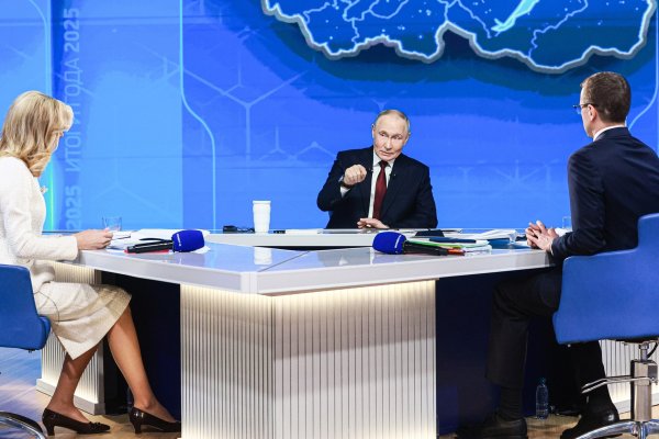 Президент России призвал власти думать о многодетных семьях и их доходах