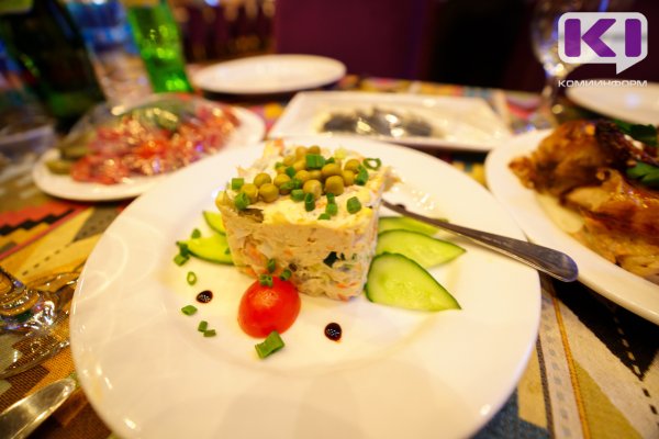 В Роскачестве рассказали о главных рисках праздничного стола