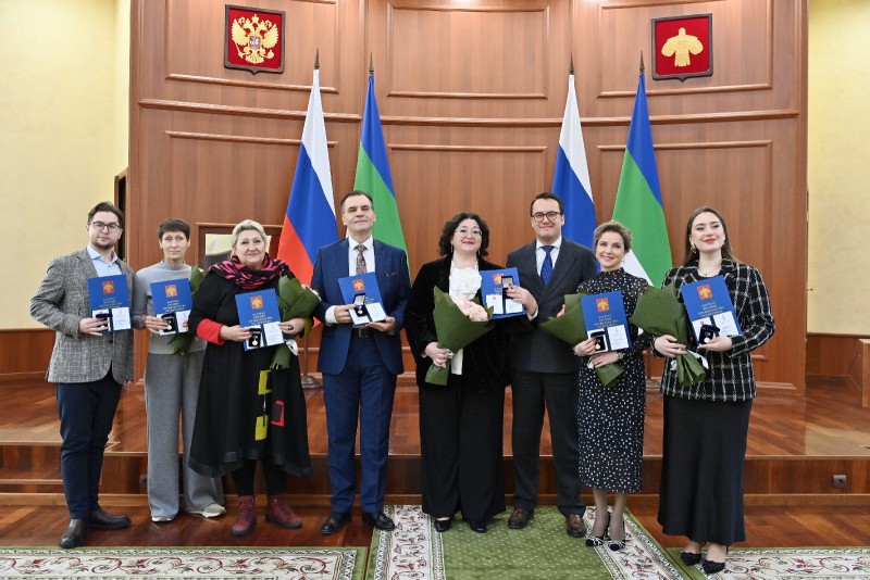 В Правительстве Коми отметили заслуги выдающихся деятелей культуры