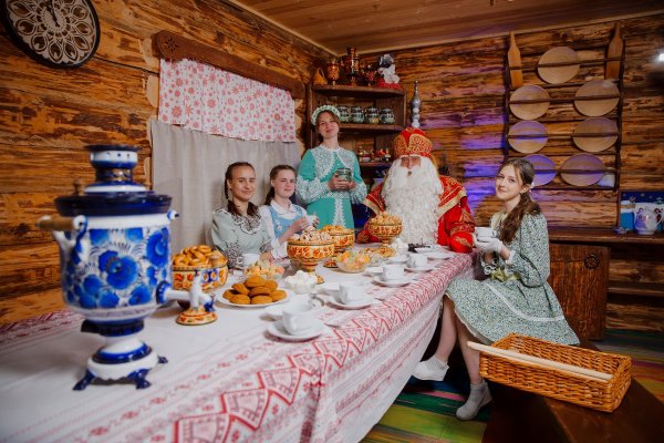 Расскажи, Снегурочка: дети из Коми могут вновь позвонить на горячую линию Деда Мороза и его помощников