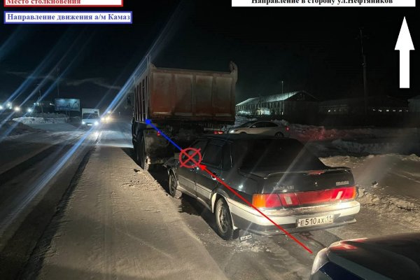 В Усинске водитель ВАЗа не рассчитал дистанцию и врезался в КамАЗ