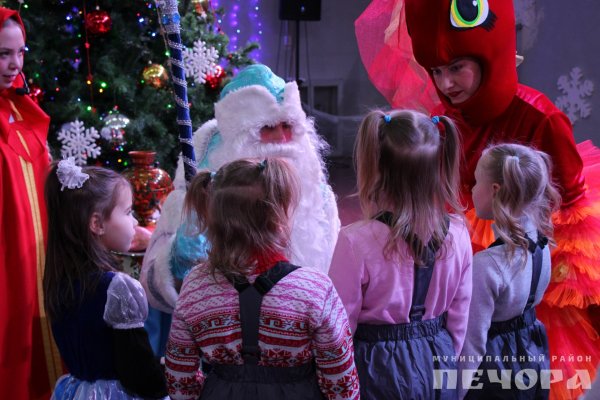 В Печоре детей участников СВО поздравили с Новым годом