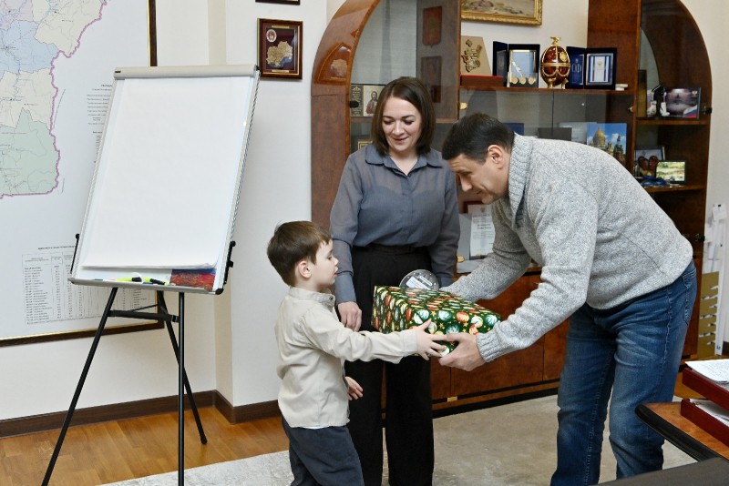 Дмитрий Братыненко исполнил мечту 4-летнего Марка из Сыктывкара