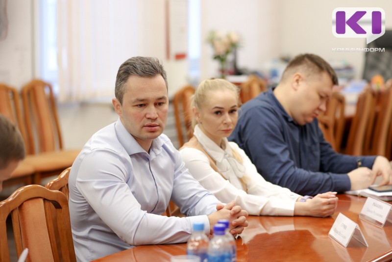 250 медиков и специалистов обеспечат помощь жителям Коми в новогодние праздники