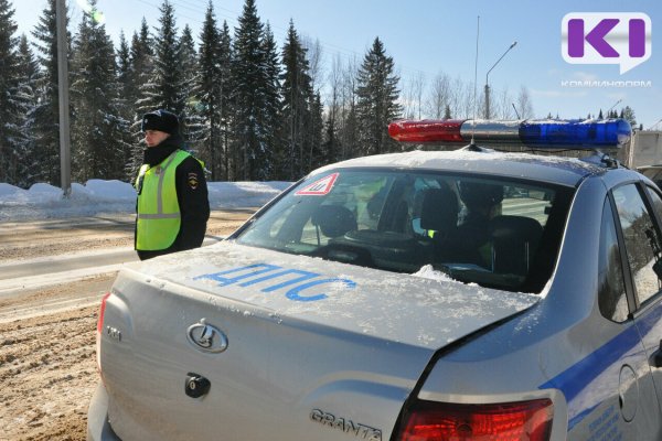 Водитель Chevrolet Niva врезался в припаркованную Lada под Сосногорском