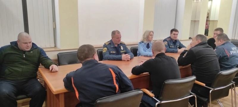 Поиск подрядчика продолжается: власти Троицко-Печорского района взяли на контроль снабжение отрезанной снегом деревни Усть-Унья