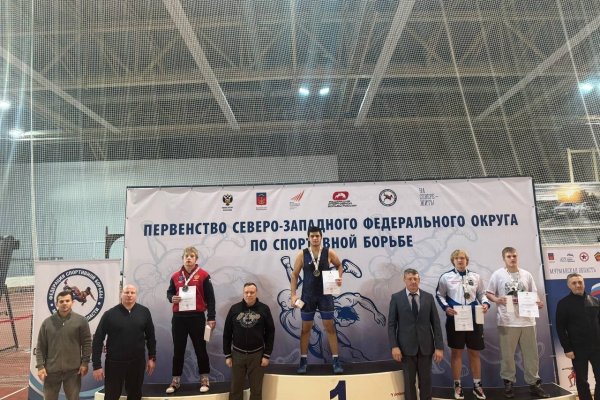 Ухтинец Алексей Бажуков выиграл бронзу на первенстве СЗФО по греко-римской борьбе