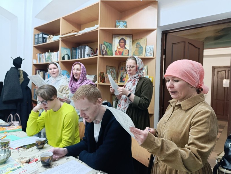 В Сыктывкаре прошли молодежные библейские уроки 