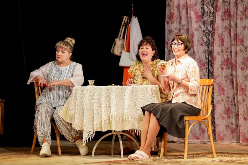 Нацтеатр Коми открывает Год села гастролями в Ижемском районе и акцией "Артисты родного села"

