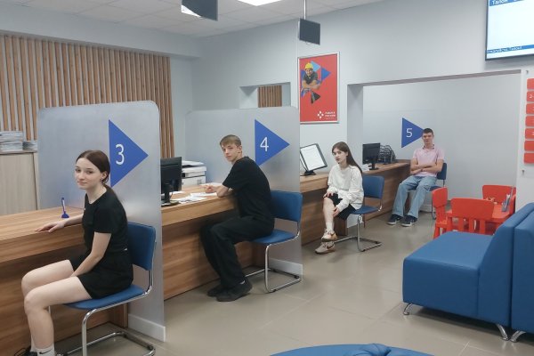 В 2025 году при поддержке центра занятости Коми нашли работу около 700 молодых людей