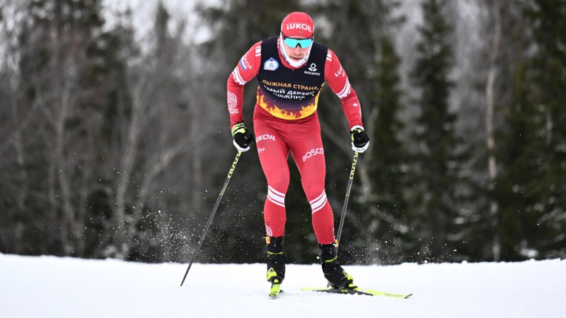 Илья Семиков - победитель гонки на 15 км на этапе Кубка России в Сыктывкаре