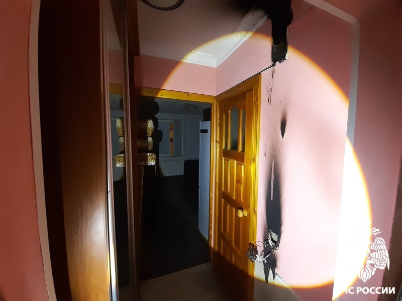 В Сыктывкаре на пожаре эвакуировали десять человек