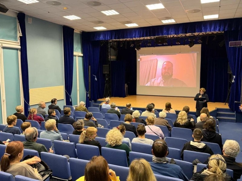 Память о мужестве ленинградцев связала молодежь Коми с шестью странами мира
