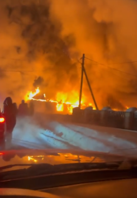 Для жителей усинского поселка Парма, оставшихся без крова из-за пожара, открыли пункт сбора помощи