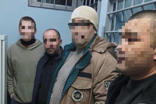 В 2025 году приставы Коми проводили на родину 65 иностранцев