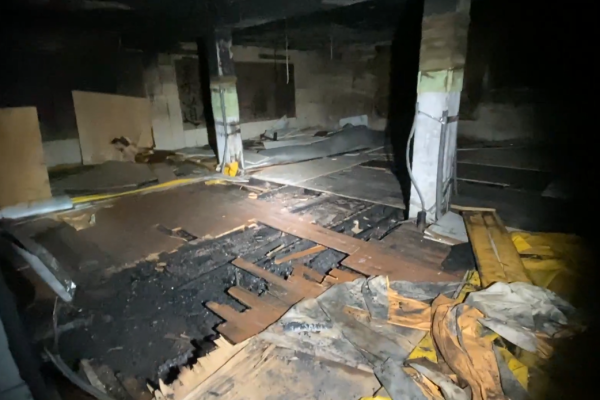 Глава Воркуты показал зал, ставший эпицентром пожара во Дворце творчества детей и молодежи