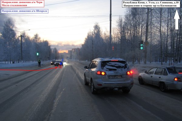 В Ухте на перекрестке не разъехались Chery и Chevrolet