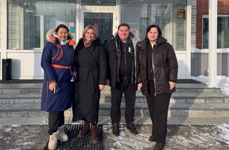 Соцобъекты СЛПК посетили министры спорта и туризма Коми 