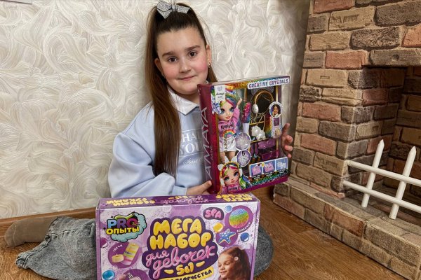 Ростислав Гольдштейн исполнил новогоднее желание 8-летней Варвары из ЛНР