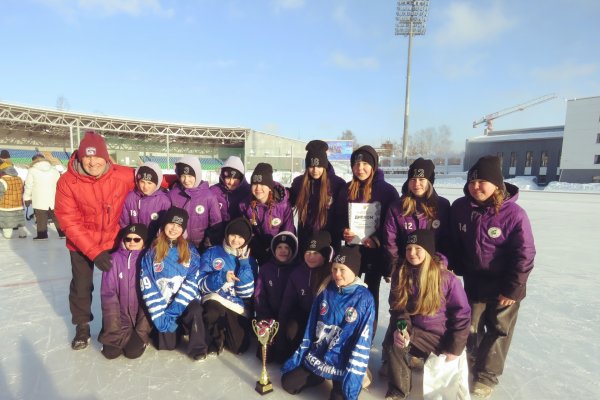 Хоккеистки Коми выиграли бронзу на Всероссийских соревнованиях 