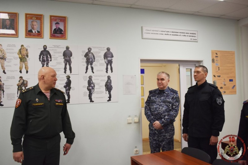 Заместитель командующего Северо-Западным округом Росгвардии посетил подразделения Росгвардии в Коми