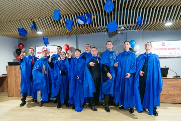 В УГТУ вручили дипломы выпускникам уникальной специальности 