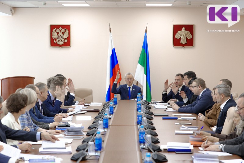 Госсовет Коми одобрил кандидатуру Евгения Шевченко на должность члена Центризбиркома РФ