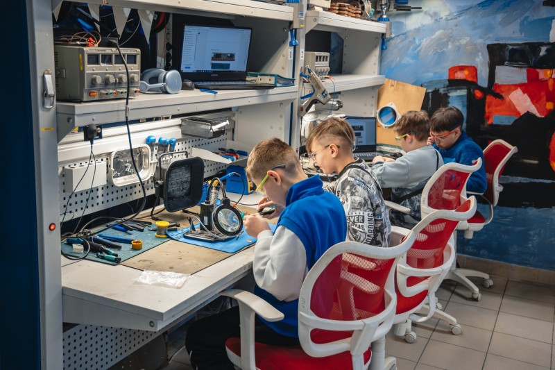 "Комитеплоэнерго" помогает школьникам осваивать инженерные профессии