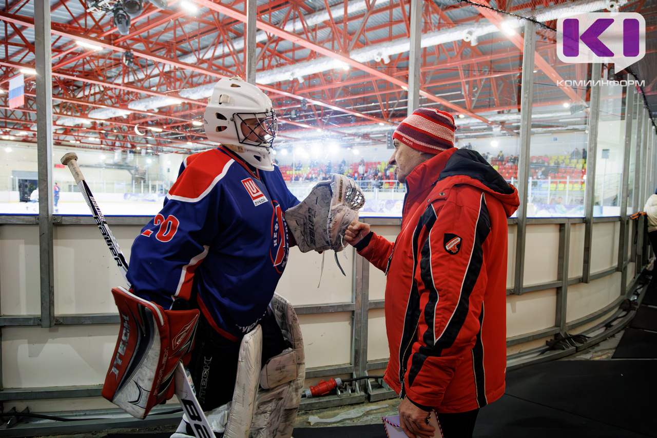 Прогноз тренера "Ухтанефтегаза": кто станет обладателем кубка главы Коми по хоккею с шайбой