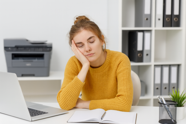 Вечно молодой, вечно уставший: какие анализы стоит проверить тем, у кого ни на что нет сил