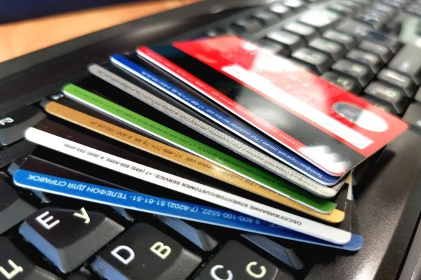 Финансовая среда: банковские карты для детей

