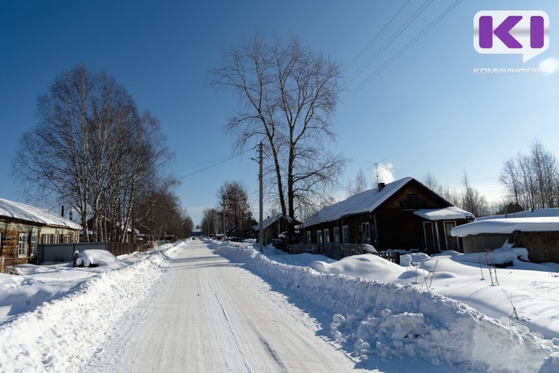 Администрацию Усть-Кулома обязали отремонтировать разбитую дорогу