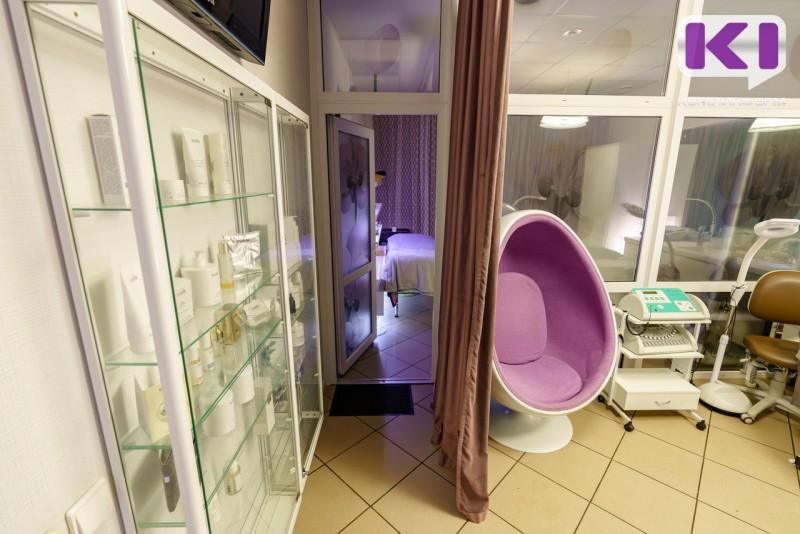 Авито Услуги и Нетмонет: россияне стали оставлять на 12% больше чаевых мастерам парикмахерских и салонов красоты