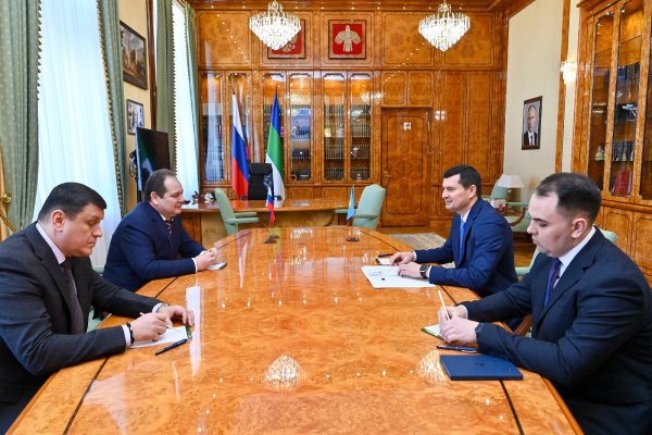 Ростислав Гольдштейн обсудил с Дмитрием Михно перспективы расширения сотрудничества между Коми и Казахстаном