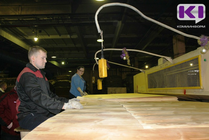 Погашена еще часть долгов перед работниками Жешартского ЛПК