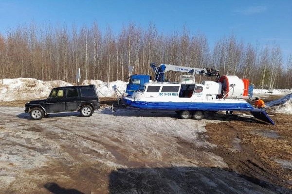 В сыктывкарском Заречье тестируют новое судно на воздушной подушке