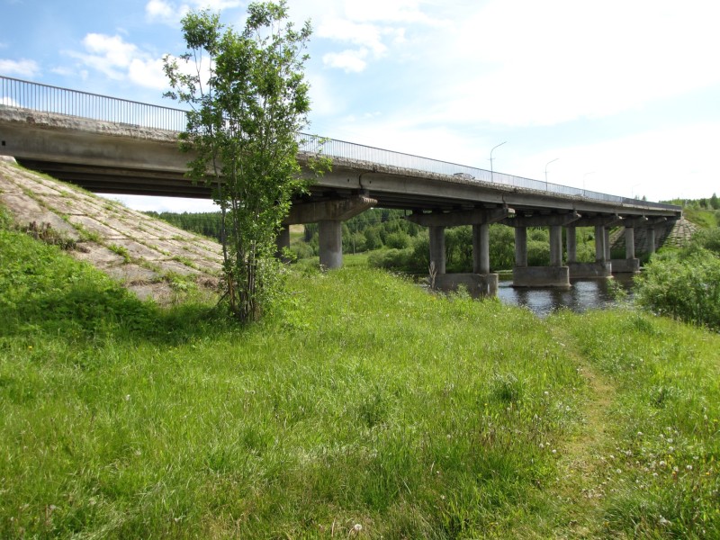 В Коми начались подготовительные работы по ремонту моста через Ухту