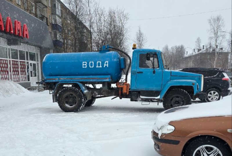 В Печоре продолжаются аварийные работы на сетях холодного водоснабжения