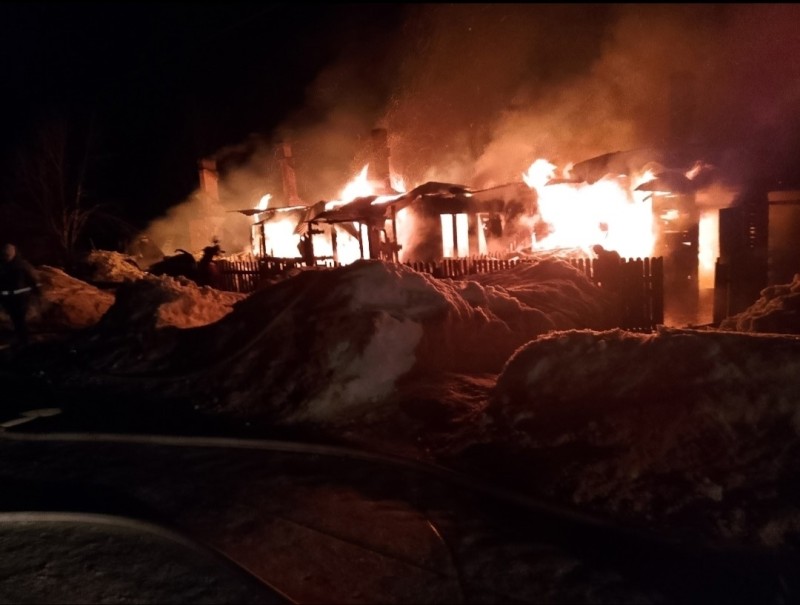 Жители Митрофан Дикоста нуждаются в помощи после пожара в многоквартирном доме  