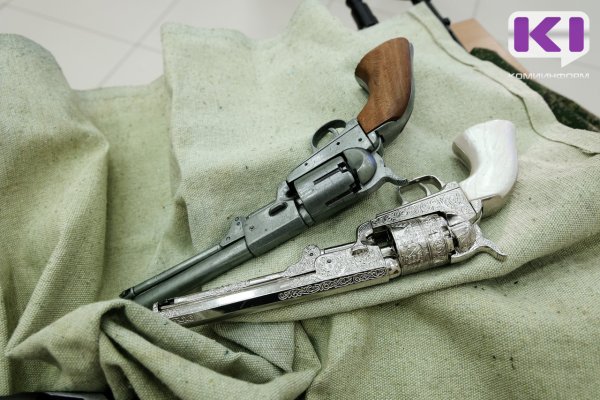 В Сыктывкаре местному жителю вынесен приговор за незаконный оборот оружия и кражу с банковского счёта