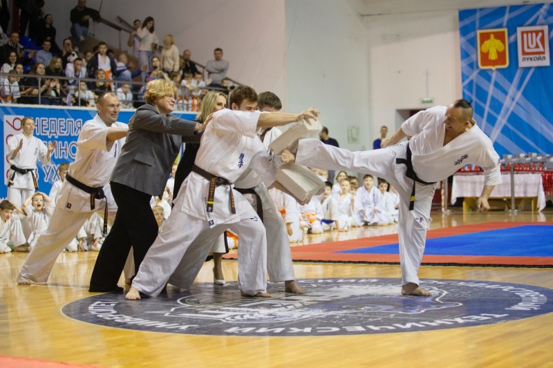 В Ухте при поддержке "ЛУКОЙЛа" стартовала VII Неделя единоборств