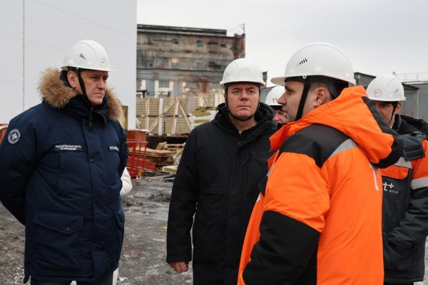Площадку строительства газовой котельной в Инте посетил председатель правительства Коми Дмитрий Братыненко

