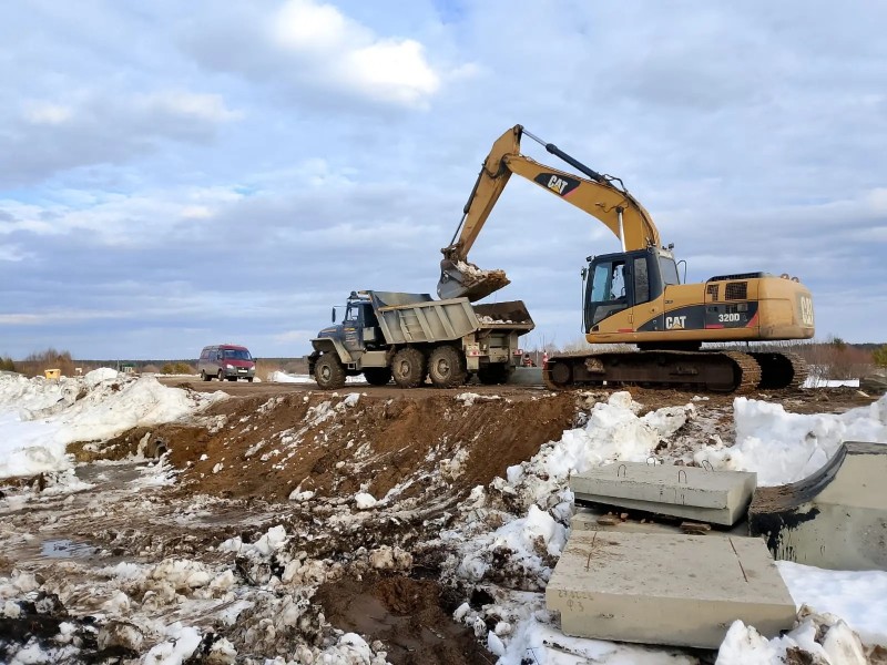 Ремонт автодорог в Коми начали с Усть-Куломского района

