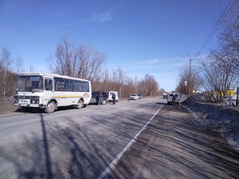 В Печоре Chevrolet протаранил автобус ПАЗ