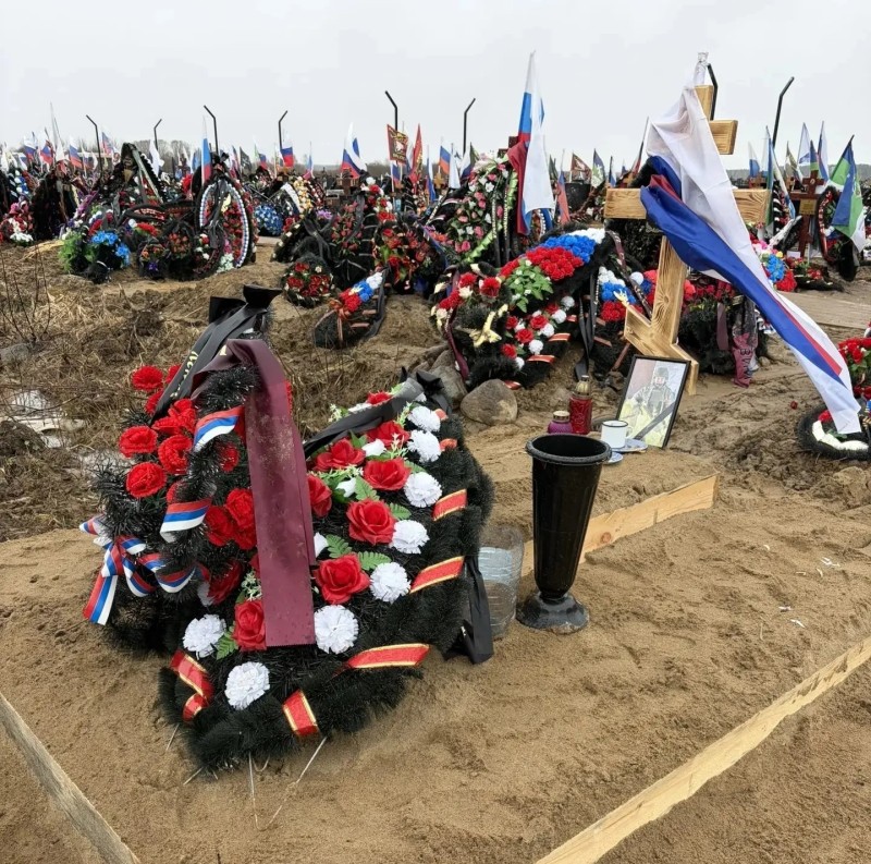 На Верхнечовском кладбище стартовал комплекс работ по благоустройству секторов захоронения участников СВО
